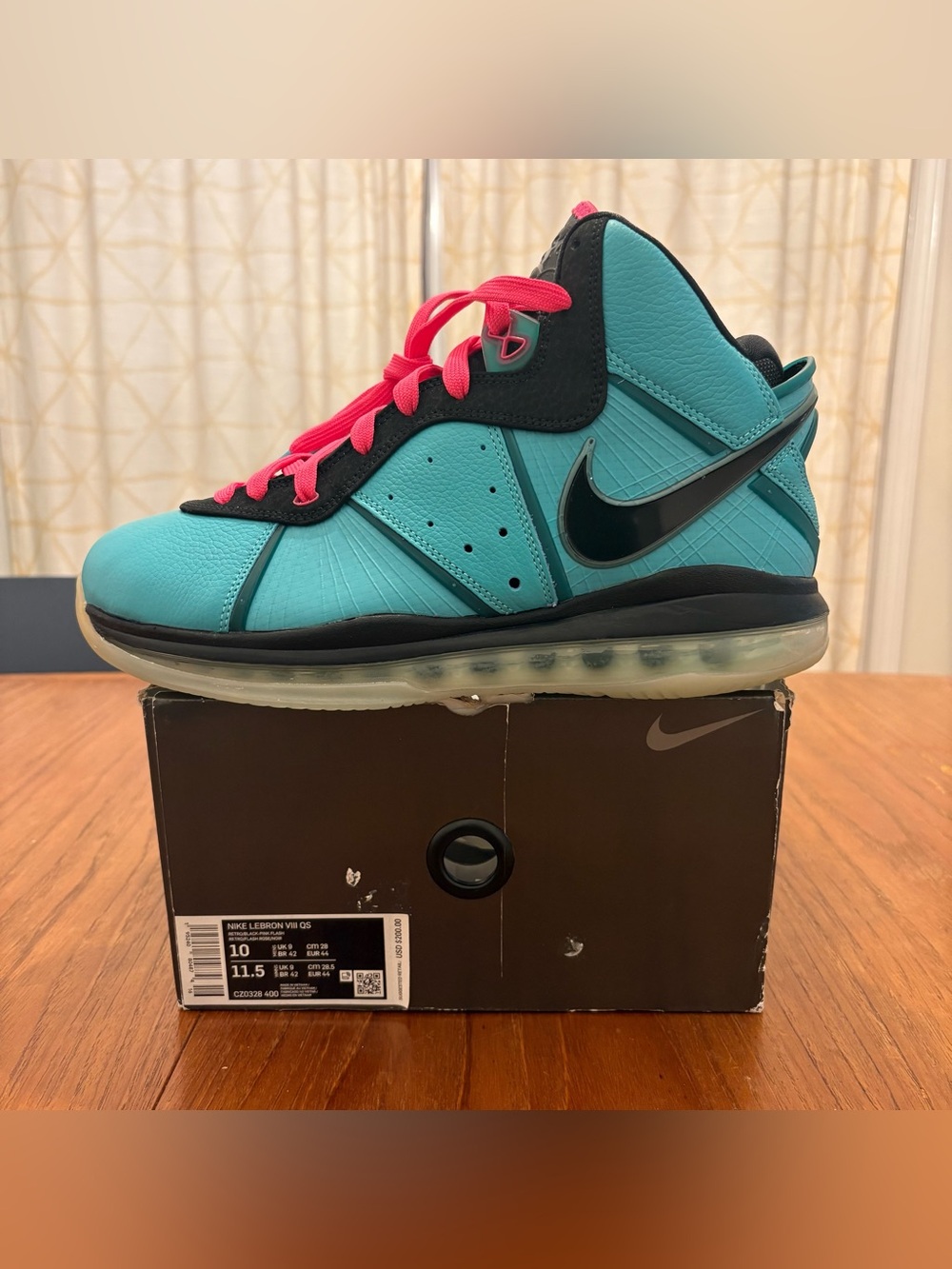 Brand new never worn! Nike LeBron 8 South Beach! Size 8.
